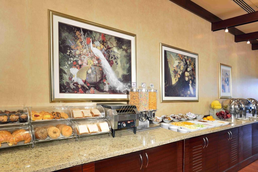 Best Western Primrose Hotel Downtown Τορόντο Εξωτερικό φωτογραφία