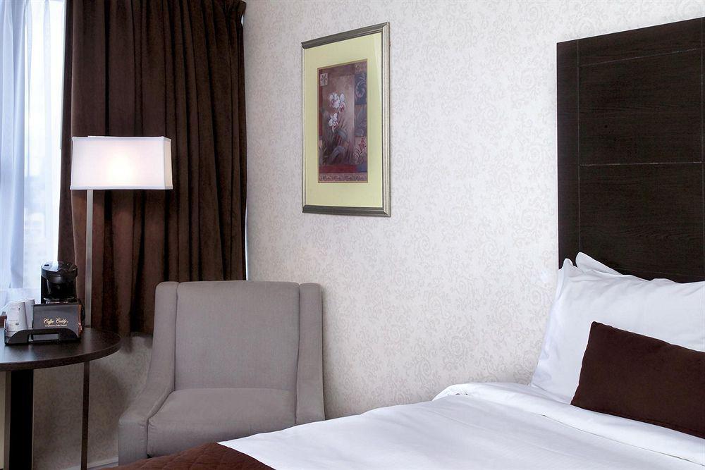 Best Western Primrose Hotel Downtown Τορόντο Δωμάτιο φωτογραφία